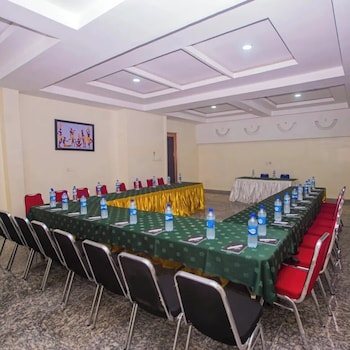 cecillia exclusive hotel and suites