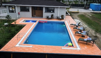 Sebai Luxury Suites,,3 star