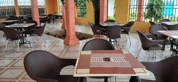 Ngalula Resort,Kanagoni,3 star