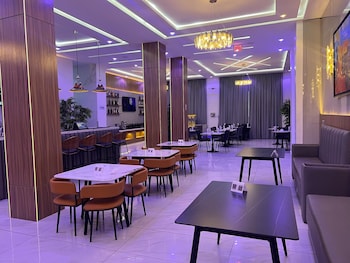emilton hotel