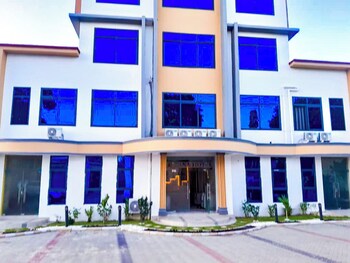 rivana hotel goba
