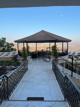 Al Hindi Palace,,3 star
