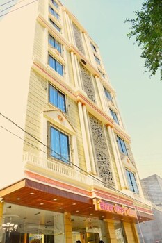 foxoso fiori khatu shyam
