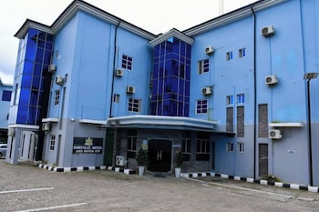 dorville hotel and suites