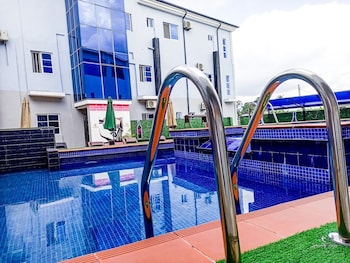 Dorville Hotel And Suites,,3 star