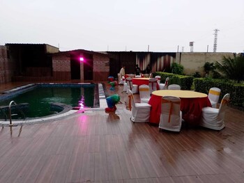 Hotel Tobo Retreat,Agra,,3 star