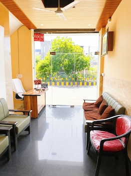 hotel shyama shyam dham near prem mandir