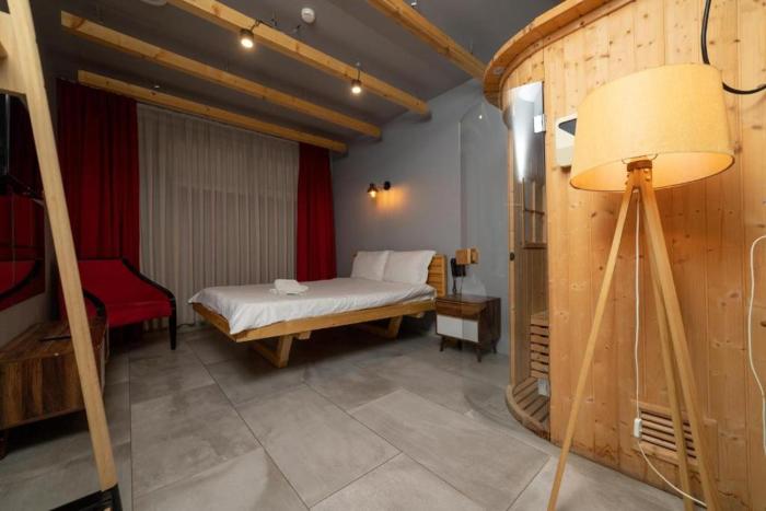 hotel gloria ks