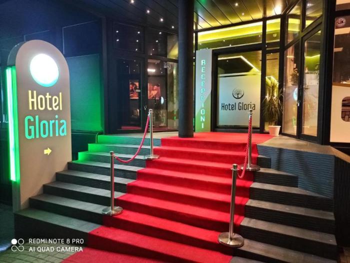 hotel gloria ks
