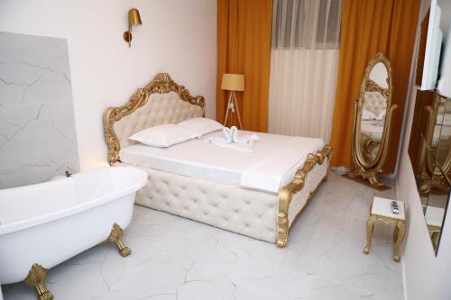 hotel gloria ks