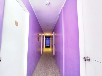 Oyo 1214 Cherry Travellers Inn,,3 star