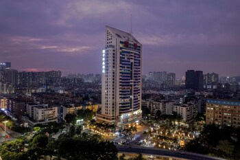 crystal orange shenzhen baoan joy city