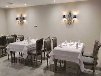 hotel maamoun