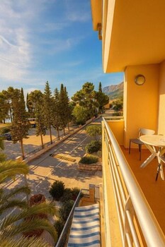 Hotel Neptun Gradac,,3 star