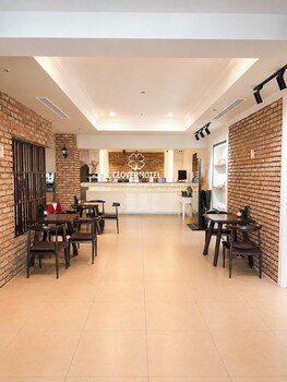 norodom clover hotel