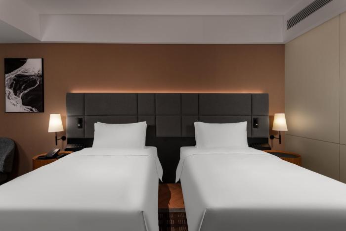 intercity hotel guangzhou south railway station