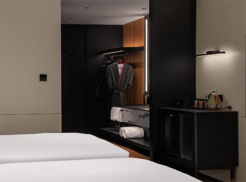 intercity hotel guangzhou south railway station