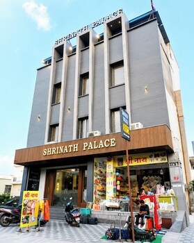 best premium hotel shree nath mathura