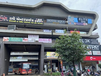hotel aqua rajkot