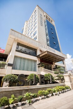 dalong century bojun hotel