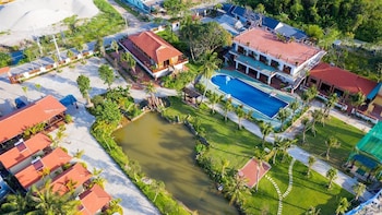 Serene Resort In Bai Vong Phu Quoc,,3 star