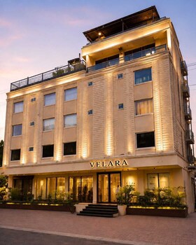 Velara Hotel &Banquet,,3 star