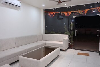 manjushree hotel and resort