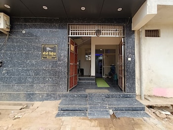 hotel shriji nikunj