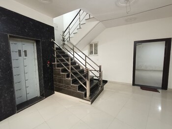 hotel shriji nikunj