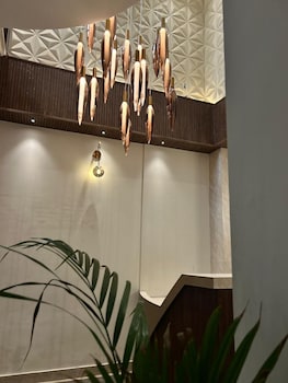 studio 24