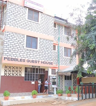 pebbles guest house ukunda