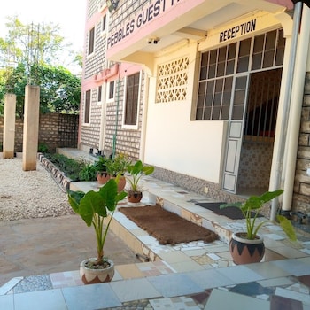 pebbles guest house ukunda