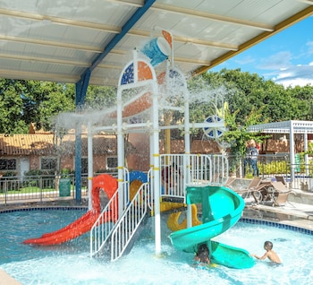 Diroma Fiori - Direto Com O Grupo Diroma - Acesso Ao Acqua Park Com Cafe Da Manha,,3 star