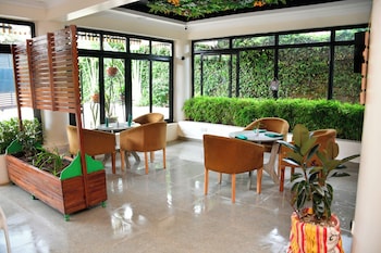 sophies garden hotel
