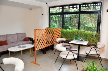 sophies garden hotel