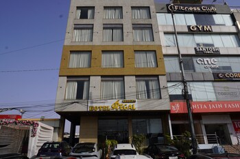 hotel regal by rhytham