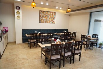 hotel regal by rhytham