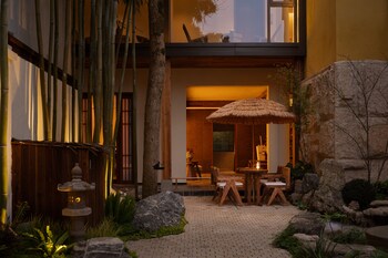 liaoxin valley forest hotel