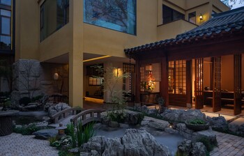liaoxin valley forest hotel