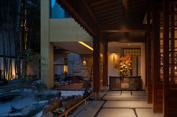 liaoxin valley forest hotel