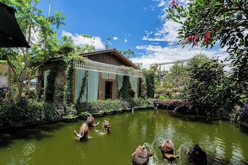 up tree garden da lat