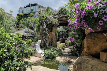 up tree garden da lat