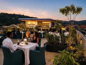 la planete hotel
