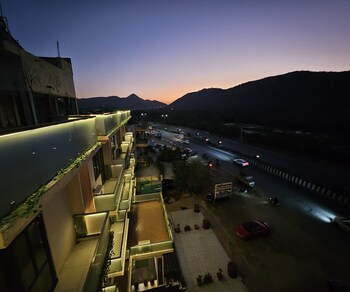 hotel ramgarh palace