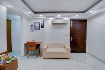Restin Hotel Near Golf Course Road,,3 star