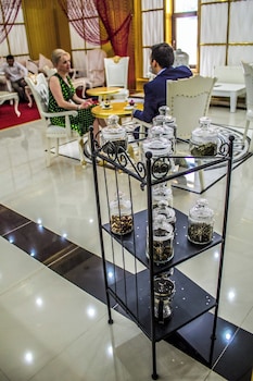 golden plaza hotel