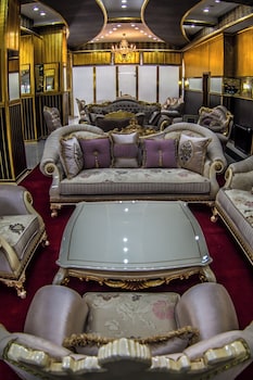 golden plaza hotel