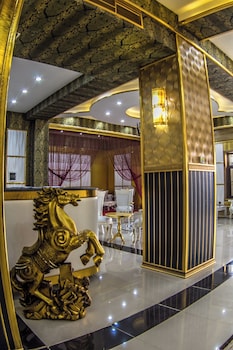 golden plaza hotel