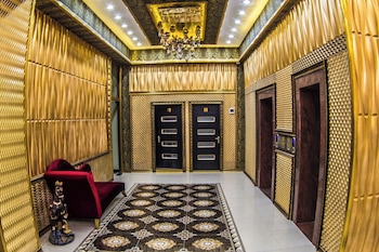 golden plaza hotel