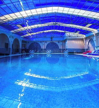 golden plaza hotel